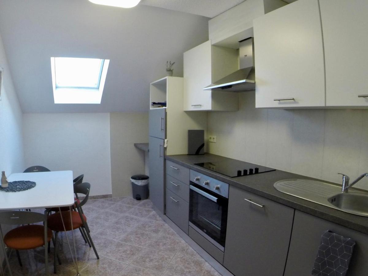 Holiday Apartment Lavanda Sumpetar Jesenice  Esterno foto
