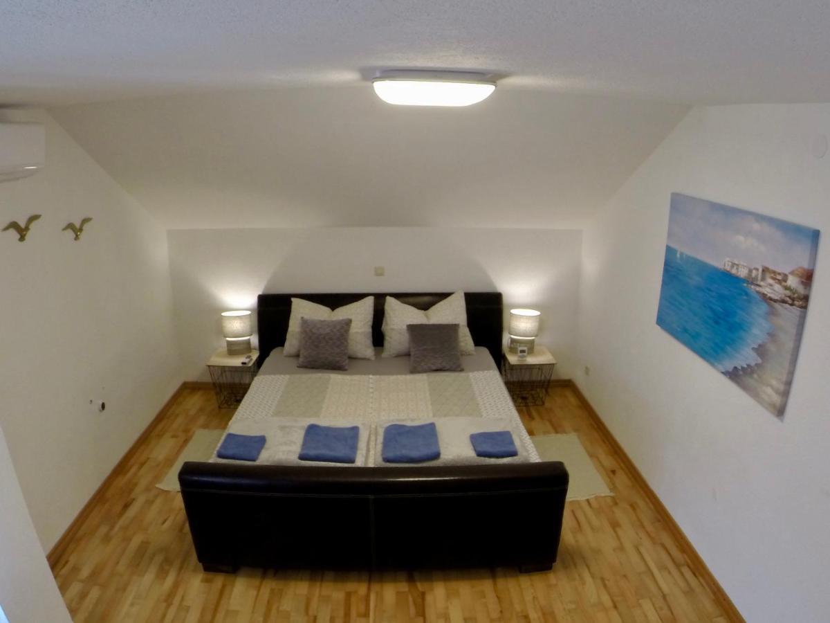 Holiday Apartment Lavanda Sumpetar Jesenice  Esterno foto